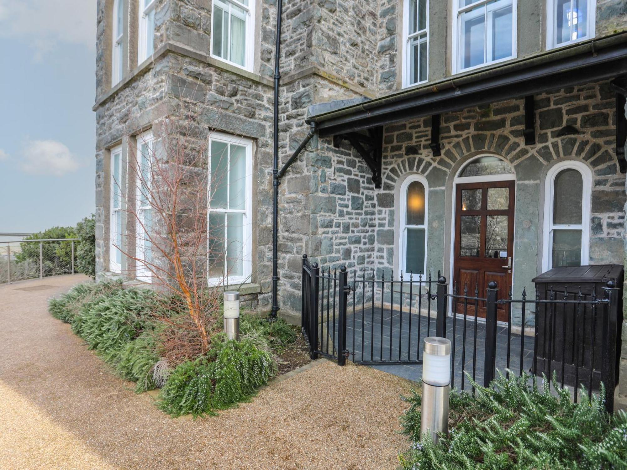 Harlech Apartments - Efnisien Exteriér fotografie